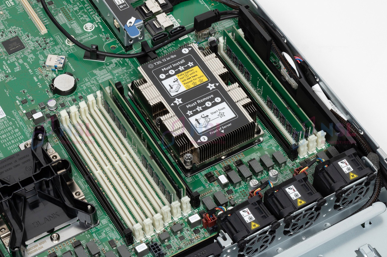 HPE ProLiant DL160 Gen10 review: universal entry-level server for the SMB segment