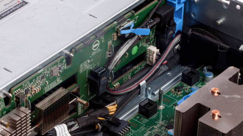 Refurbished DELL POWEREDGE R730XD 12LFF + 2SFF - Photo 12